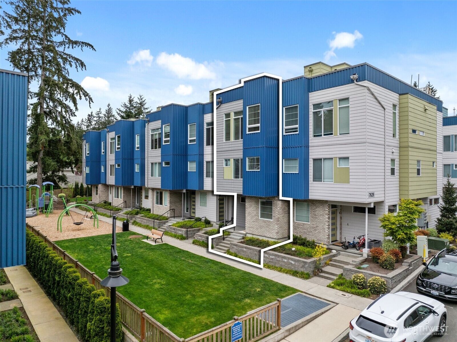 Property Photo:  7629 NE 122nd Court 7  WA 98034 