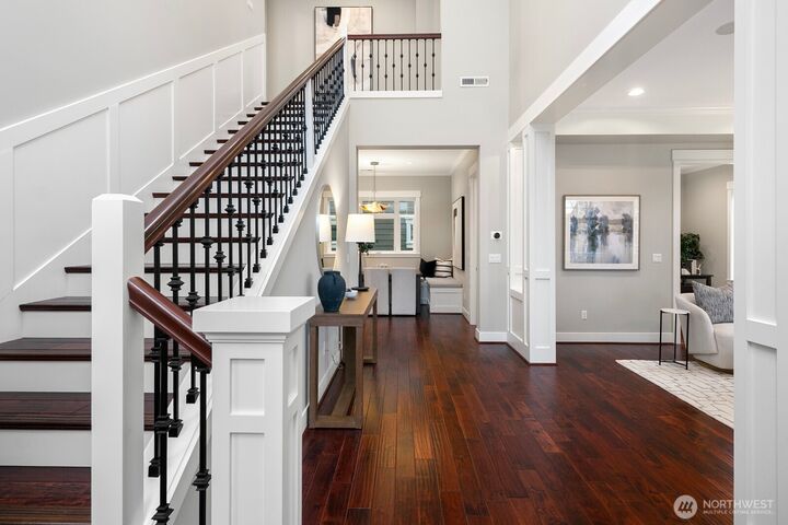 Property Photo:  3048  39th Avenue W  WA 98199 