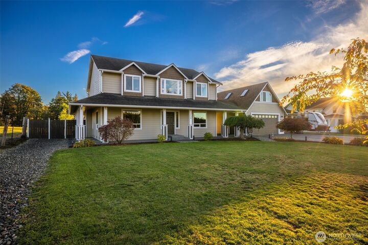 Property Photo:  5830  60th Street SE  WA 98290 