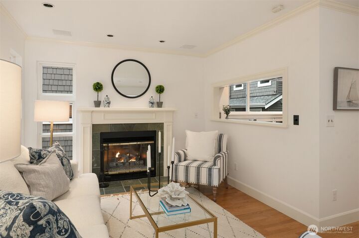 Property Photo:  1929  42nd Avenue E B  WA 98112 