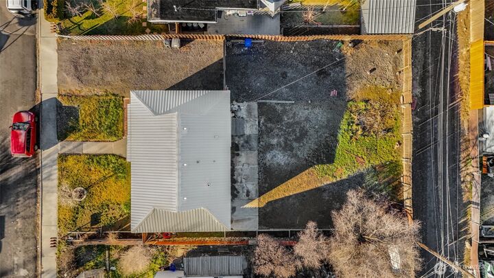 Property Photo:  1008 W Bruce Street  WA 98837 