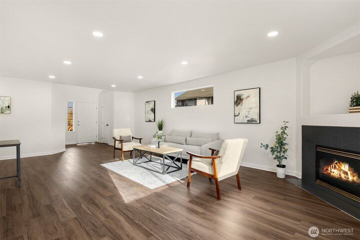 Property Photo:  1524  199th Street E  WA 98387 