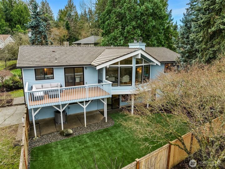 Property Photo:  4329  210th Court NE  WA 98074 