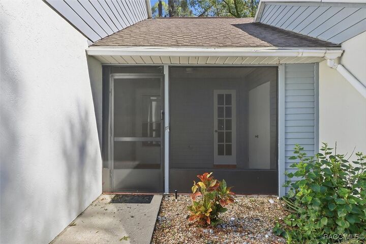 Property Photo: 537 Cherry Laurel FL 34465