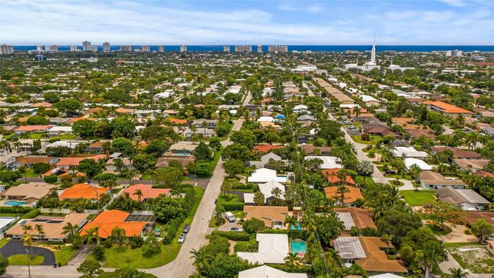 Property Photo:  1900 NE 57th Street  FL 33308 