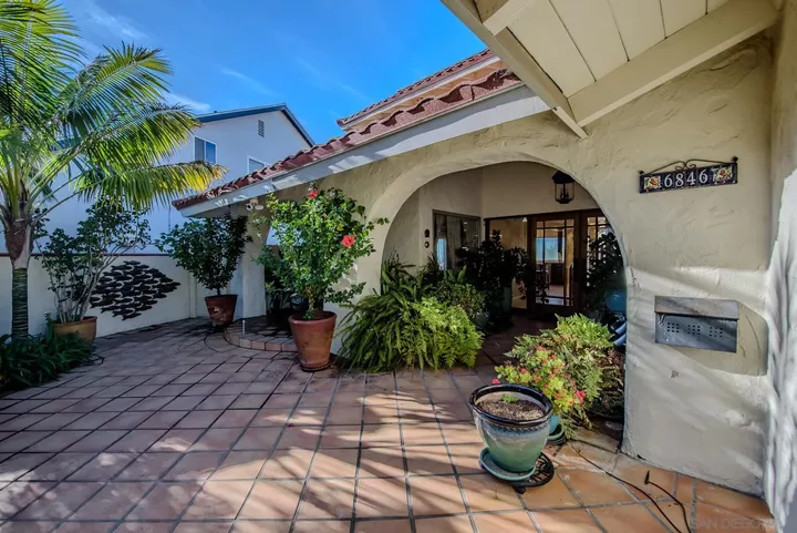 Property Photo:  6846 Del Paso Place  CA 92120 