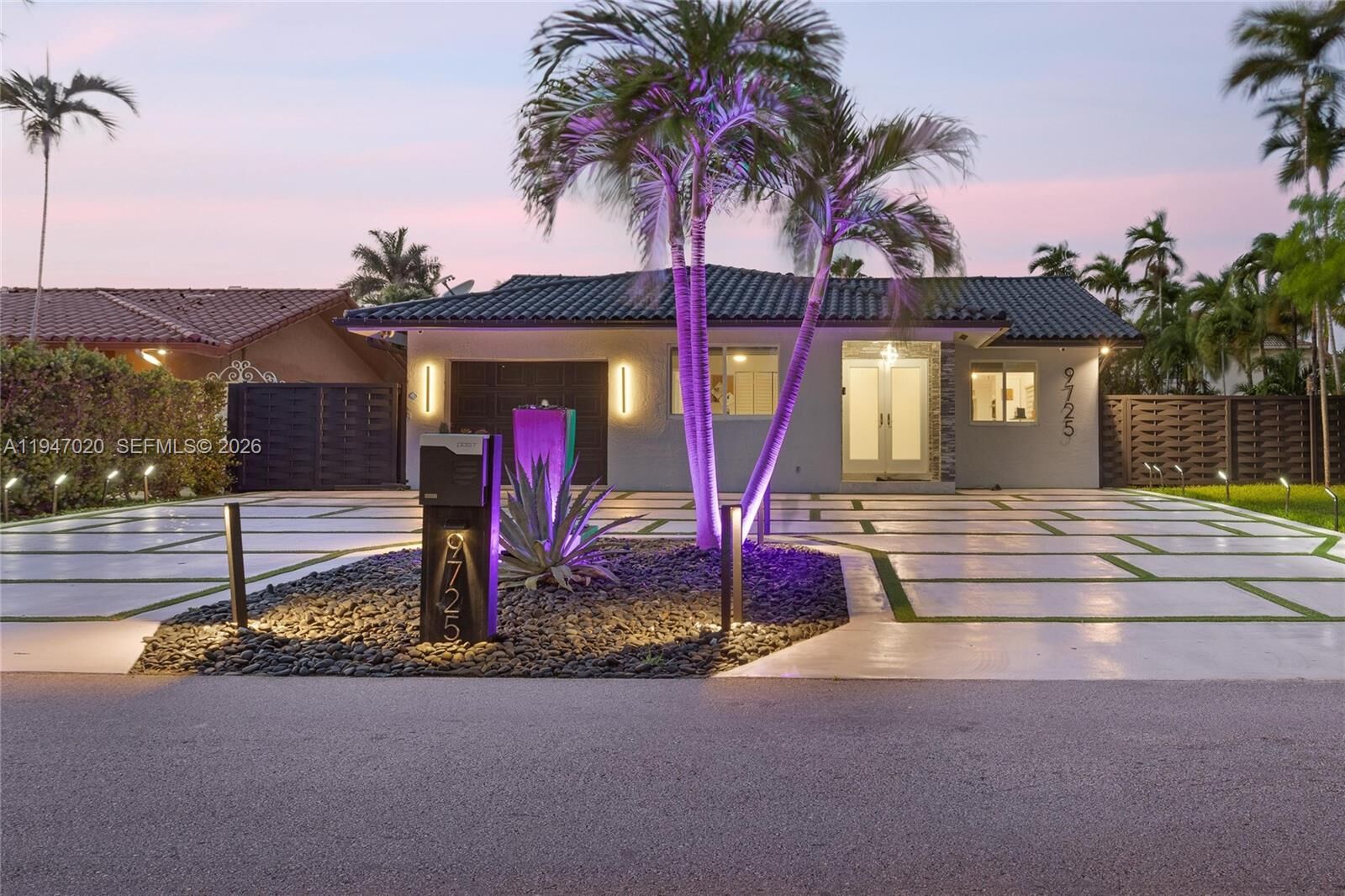 Property Photo:  9725 NW 28th Ter  FL 33172 