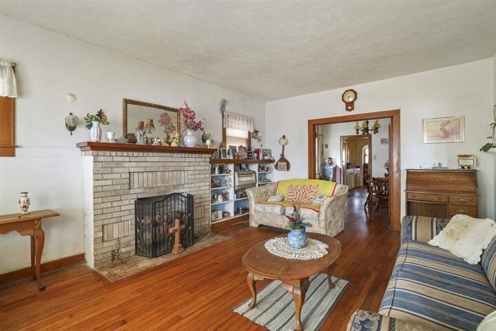 Property Photo: 1622 W Main Street OK 74701