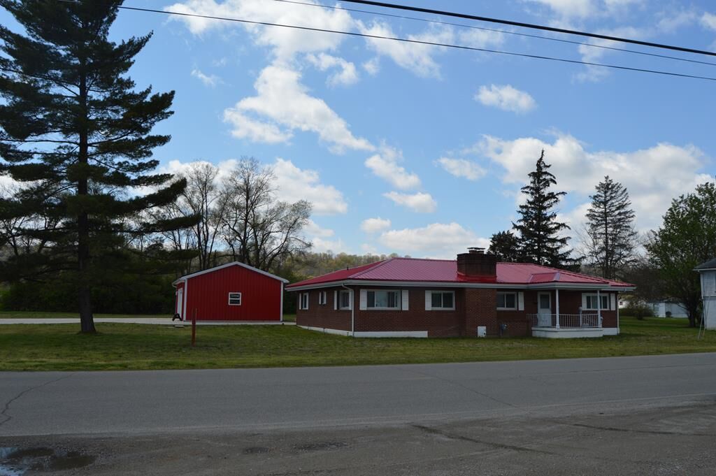 Property Photo:  15142 Pleasant Valley Road  OH 45601 