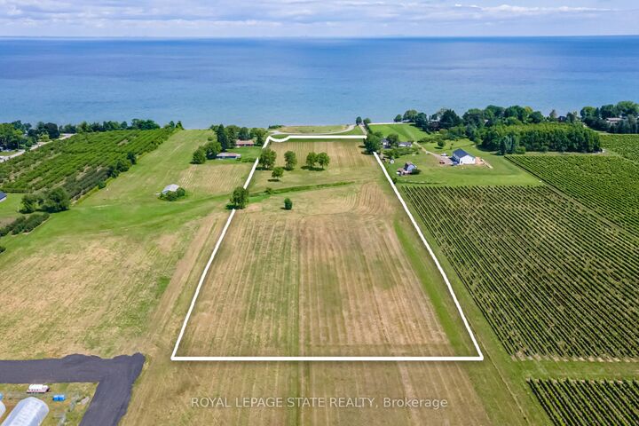 Property Photo:  4558 Lakeside Drive  ON L0R 1B1 