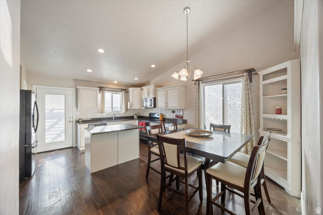 Property Photo:  1758 E Tumwater Ln N  UT 84005 