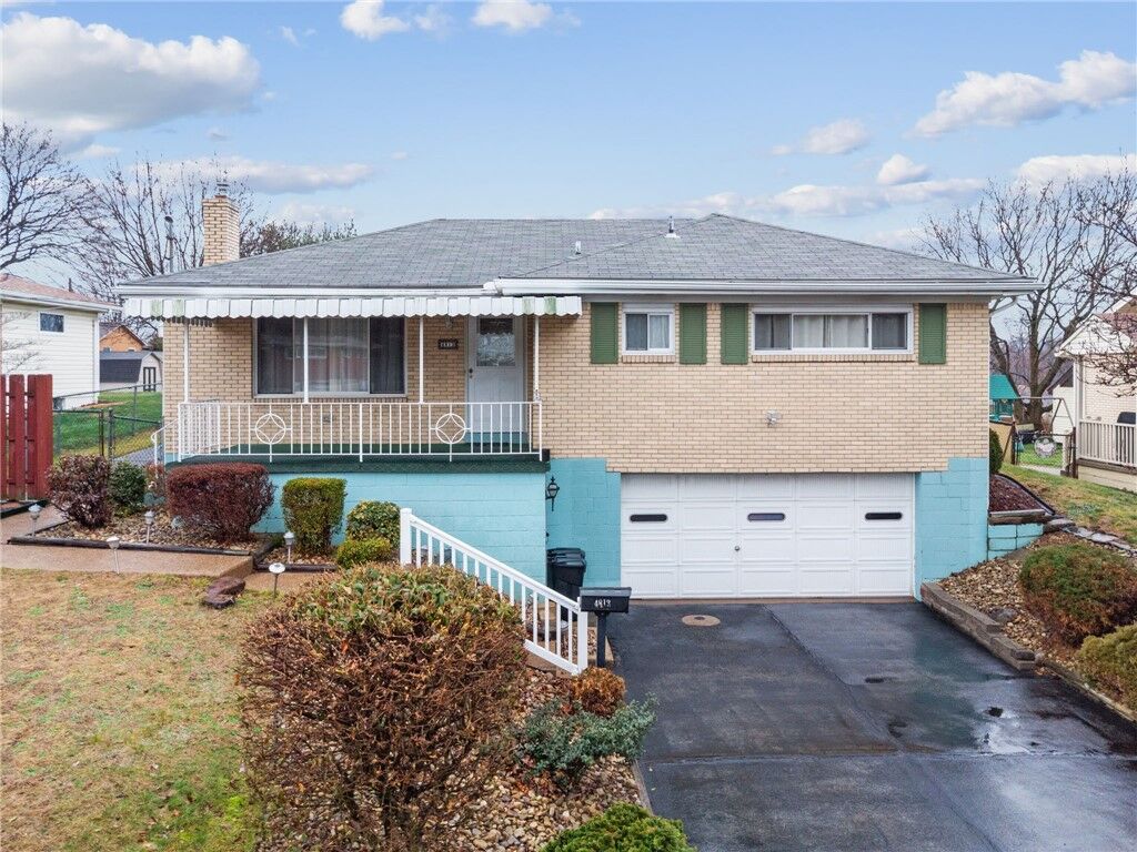 Property Photo:  4813 Sandy Dr  PA 15146 