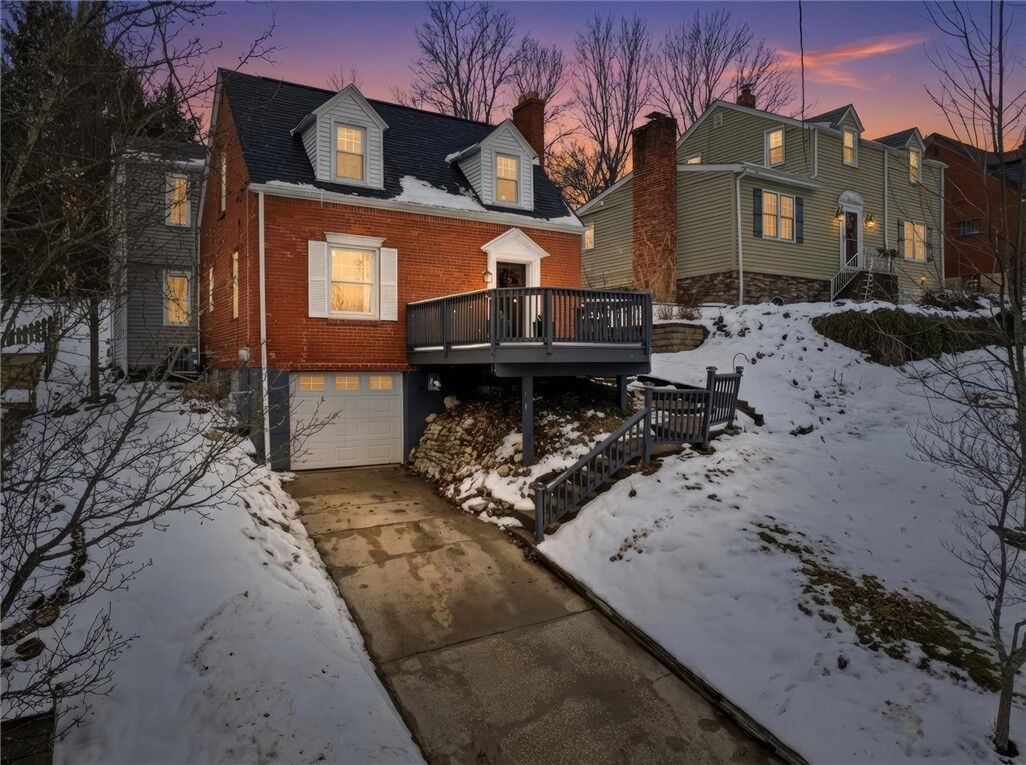 Property Photo:  439 Woodland Rd  PA 15317 