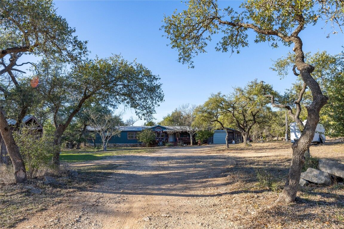 Property Photo: 715 Bee Gee Road TX 78619