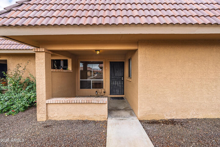 Property Photo:  501 W Yukon Drive Unit 4  AZ 85027 