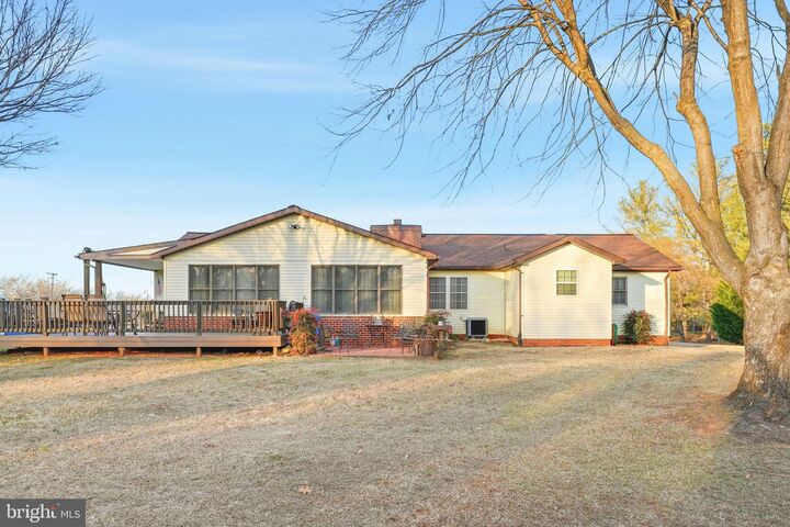 Property Photo:  7452 Sperryville Pike  VA 22713 