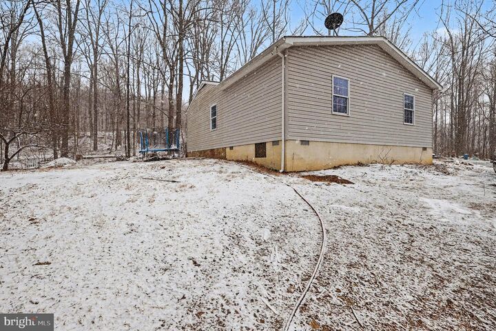 Property Photo:  5990 Northwestern Pike  VA 22637 