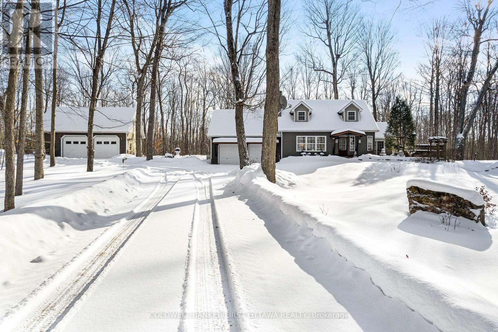 Property Photo:  99 Old Kingston Road  ON K0G 1L0 