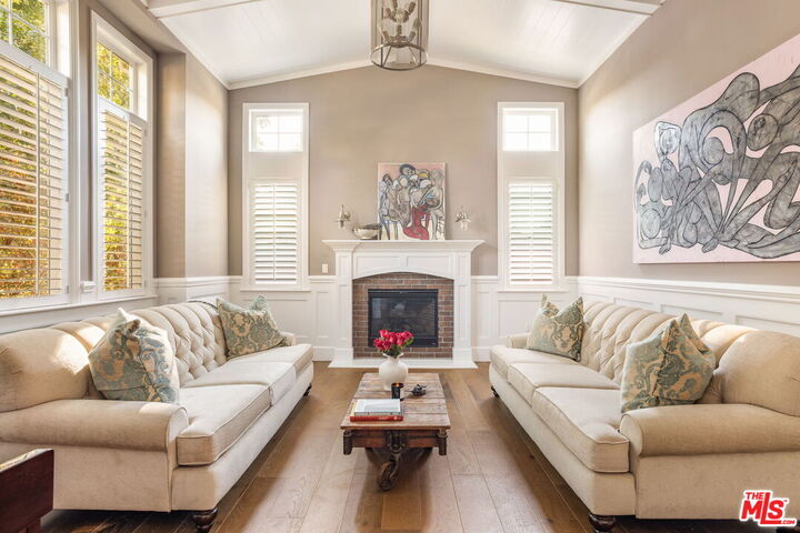 Property Photo:  4505 Morella Ave  CA 91607 