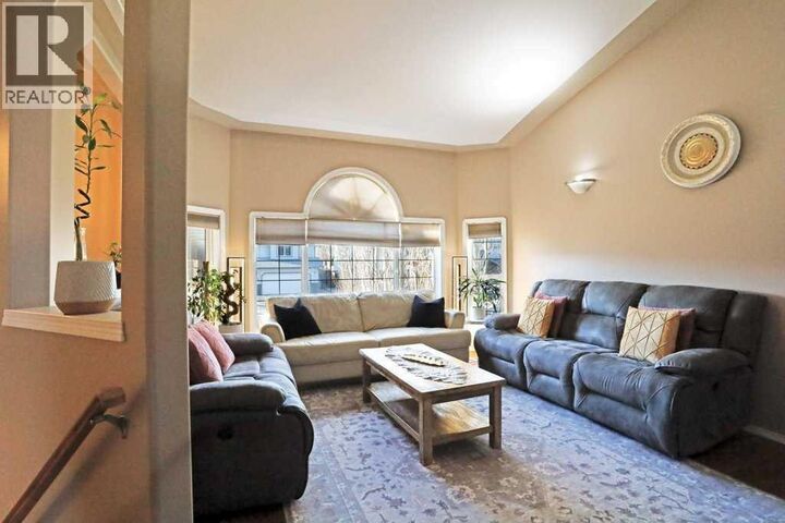 Property Photo:  123 Southshore Drive East  AB T1R 1M4 