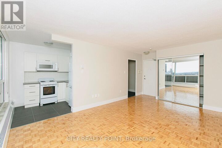 Property Photo:  666 Spadina Avenue 2512  ON M5S 2H8 