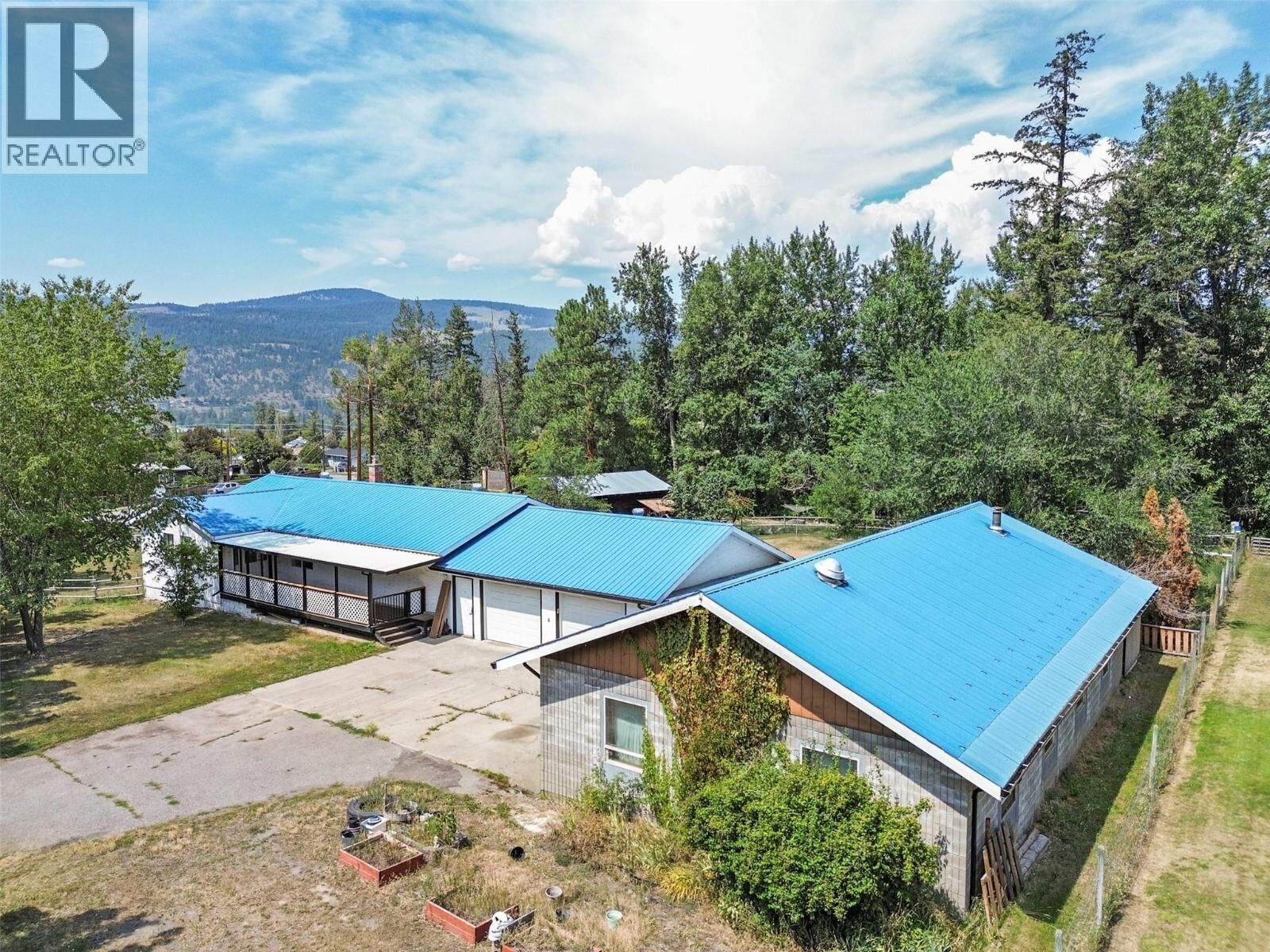 Property Photo:  590 Lister Road  BC V2H 0B8 