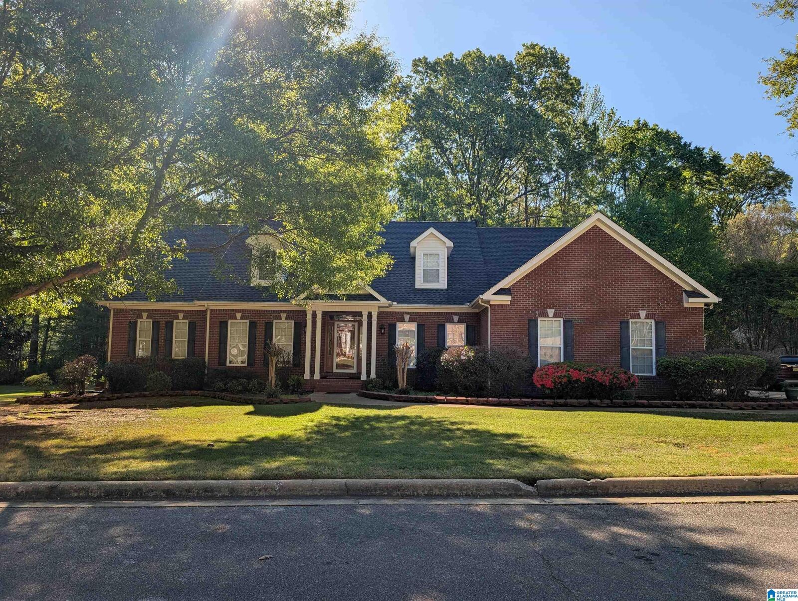 Property Photo:  40 Manor Place  AL 36203 