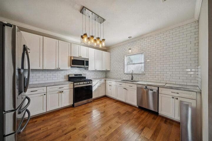 Property Photo: 5531 Cornish Street TX 77007