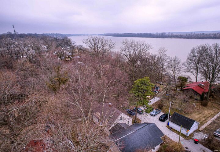 Property Photo:  1 Yorkshire Drive  IN 47630 