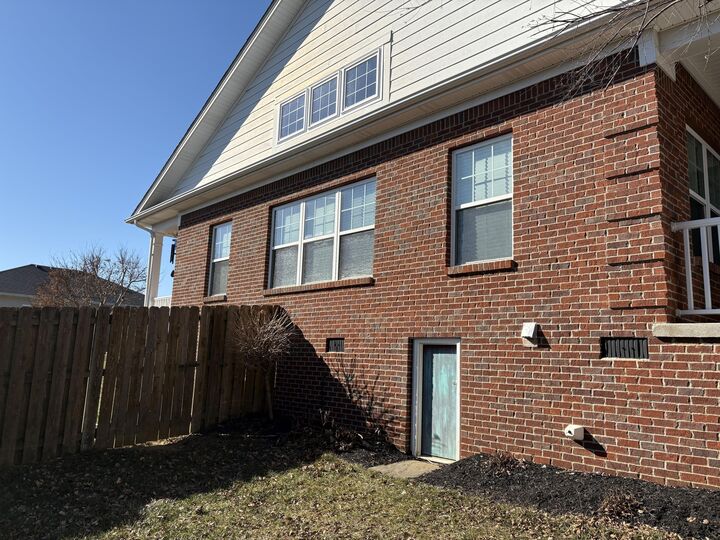 Property Photo: 105 Wisteria Lane KY 40601