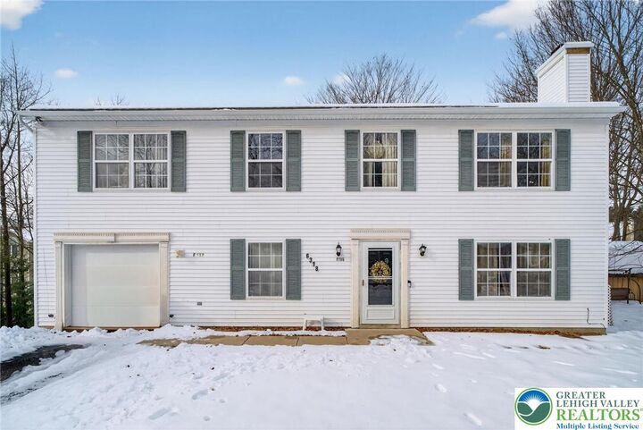 Property Photo:  6318 Ventnor Drive  PA 18466 