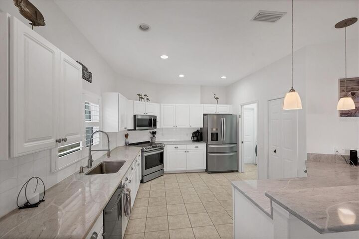 Property Photo:  421 Pinewood Lake Drive  FL 34285 