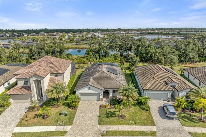 Property Photo:  17127 Blue Ridge Place  FL 34211 