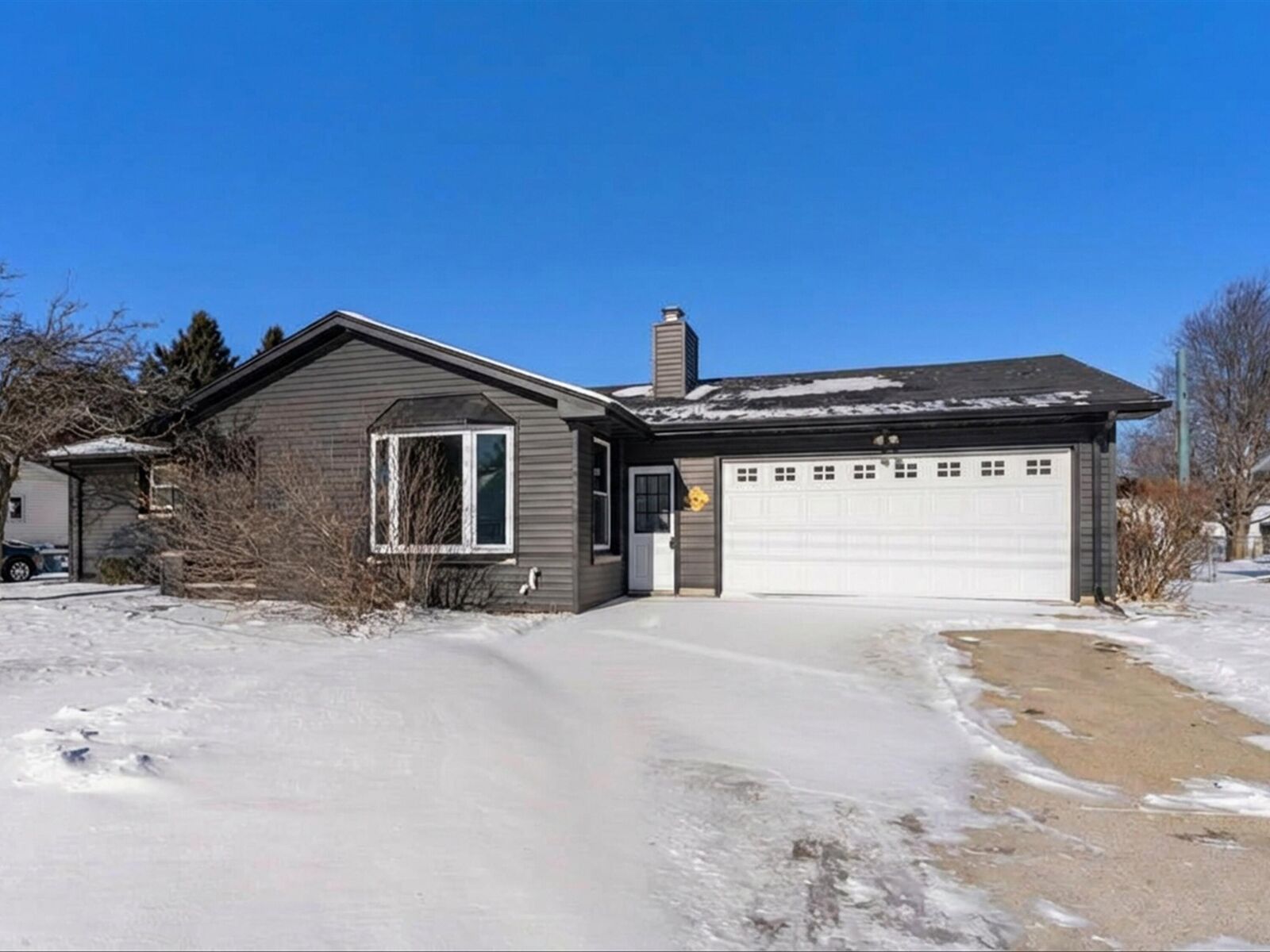 Property Photo: 2930 37th St WI 54241