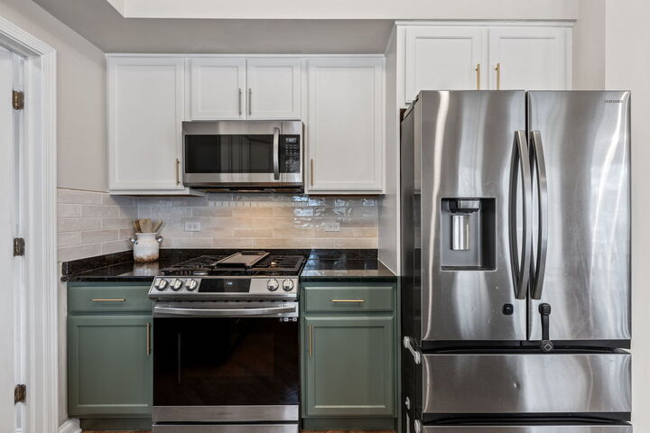 Property Photo:  1202 Carey Drive  IL 60050 