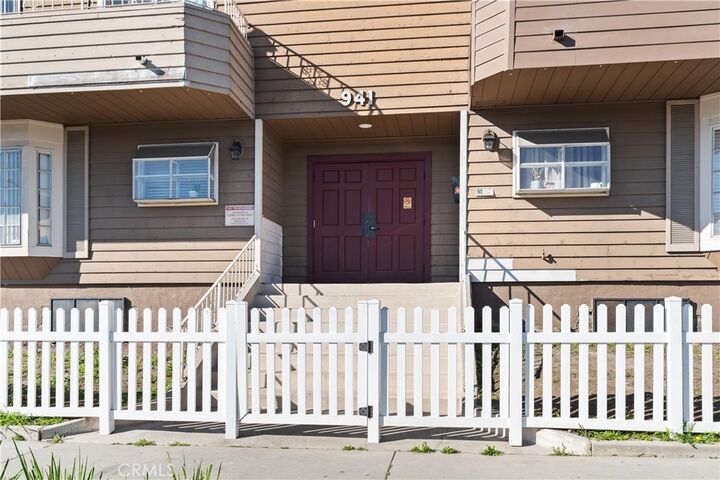 Property Photo:  941 Elm 16  CA 90813 