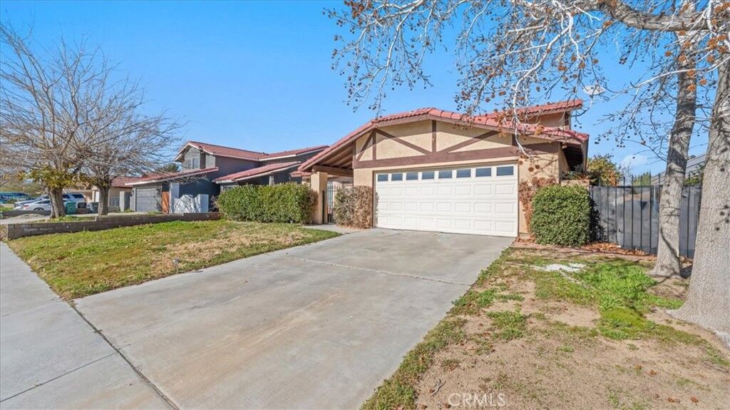 Property Photo:  1311 Camran Avenue  CA 93535 