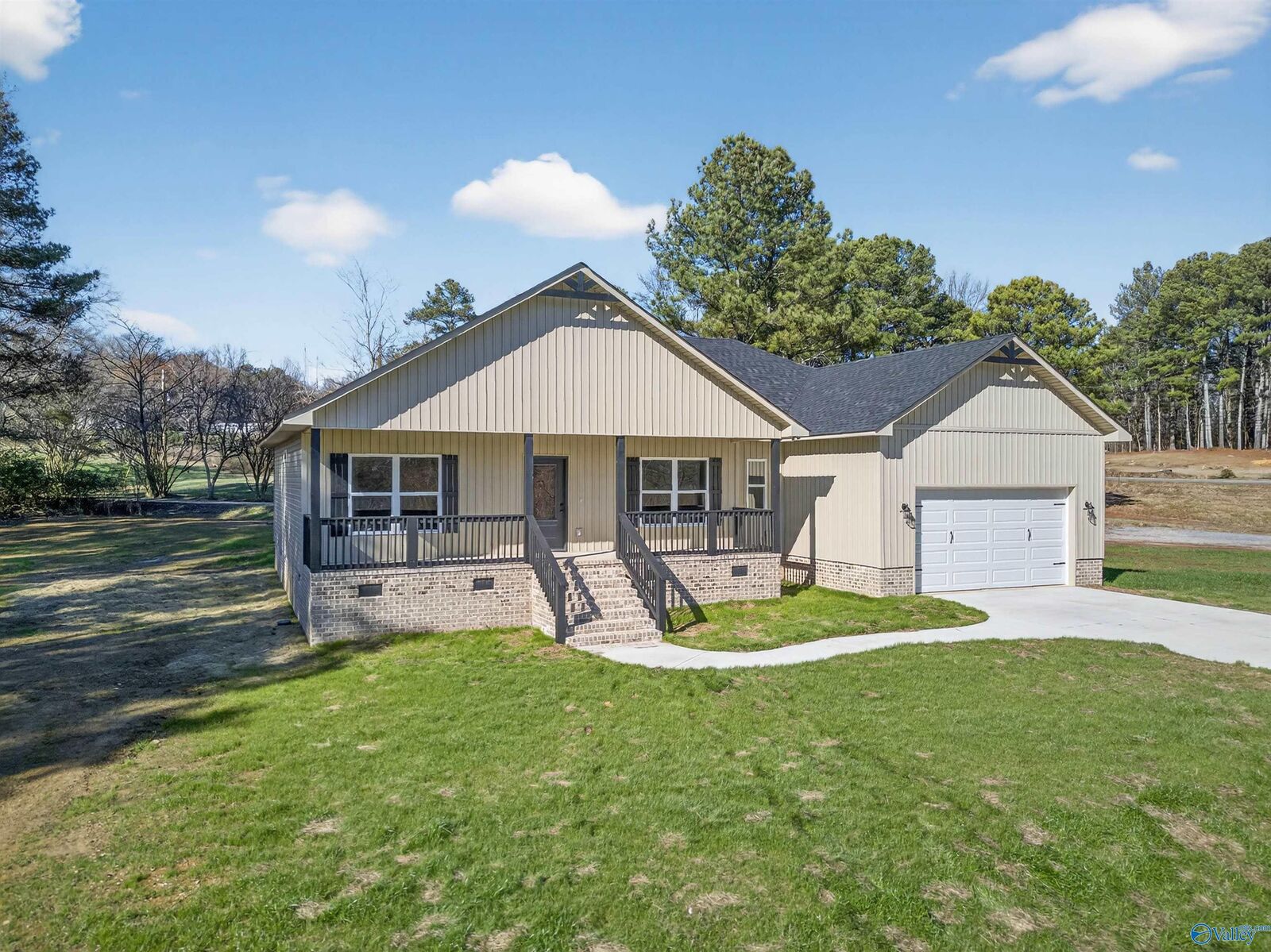 Property Photo:  45 Mountain Creek Drive  AL 35956 