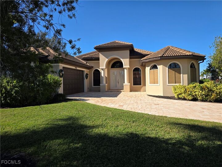 Property Photo:  2406 Kismet Lakes Lane  FL 33993 