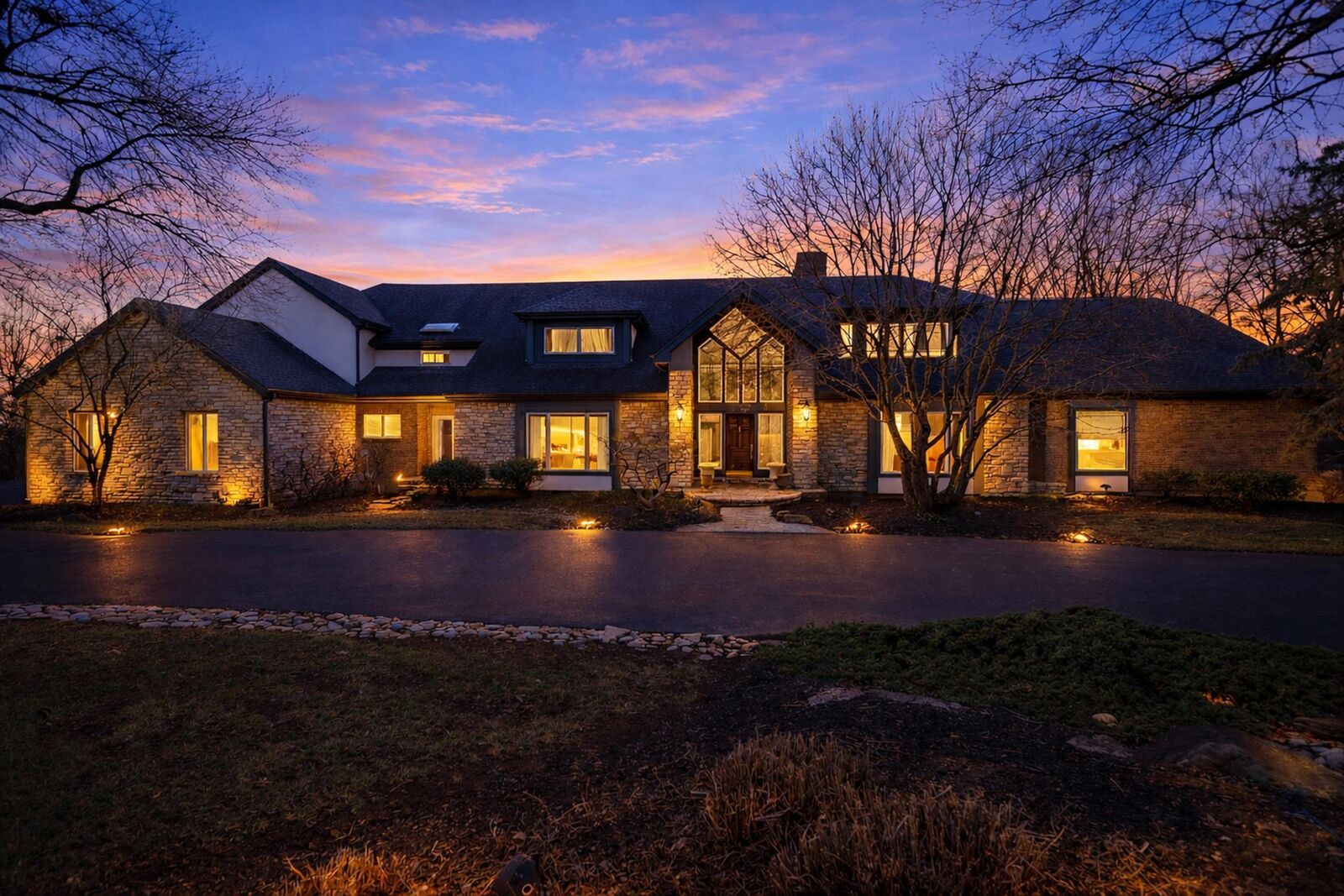 Property Photo: 2021 Edenderry Drive KY 41017