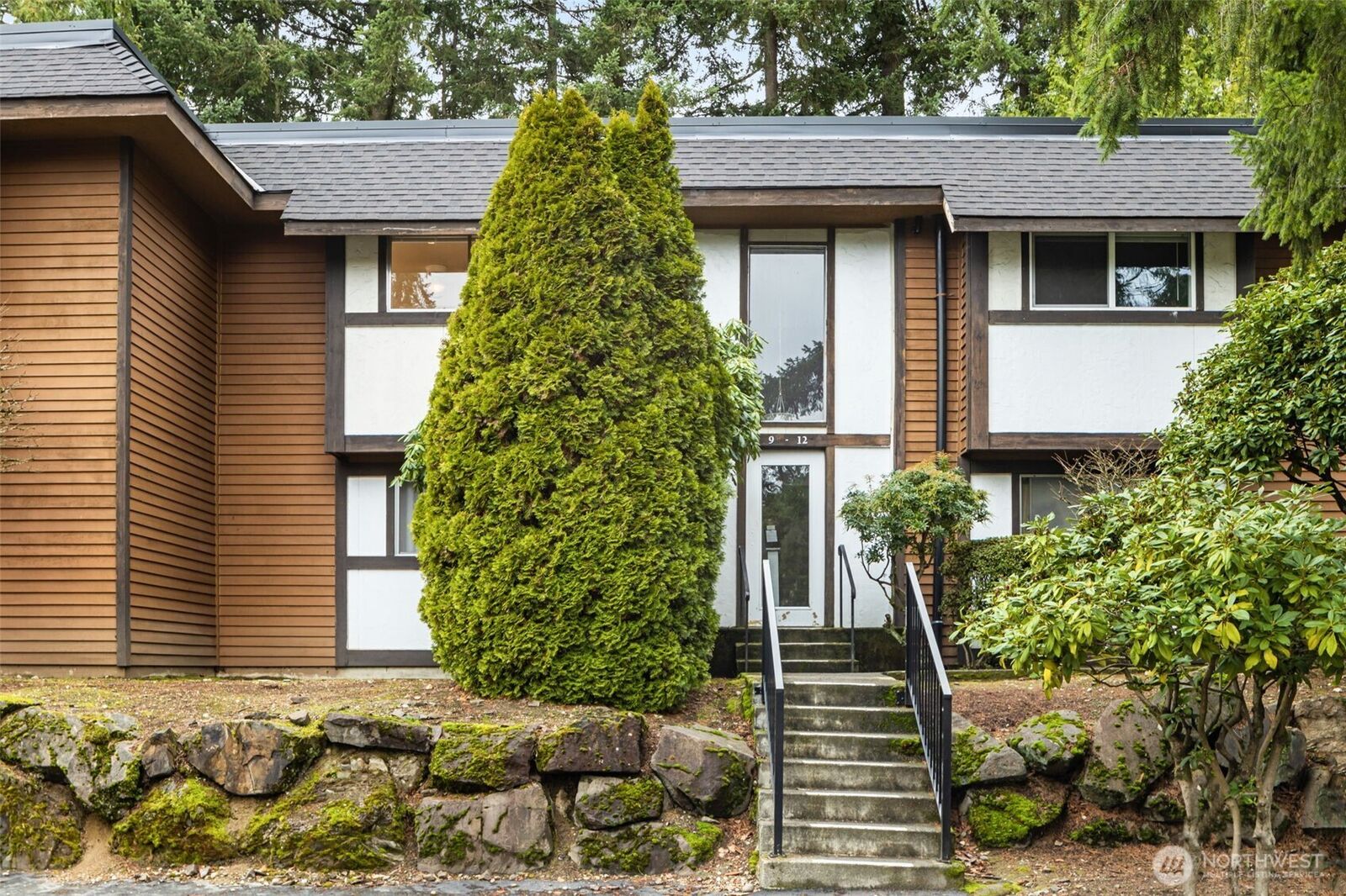 Property Photo:  7309  224th Street SW E10  WA 98026 