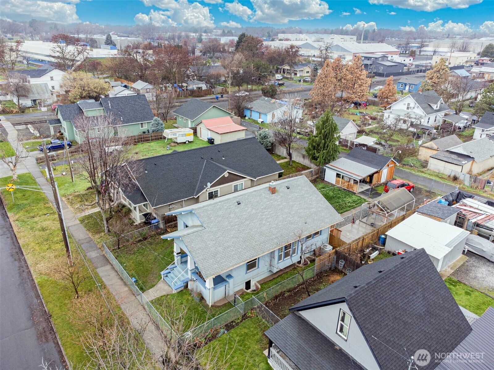 Property Photo: 1014 Chestnut Street WA 99362
