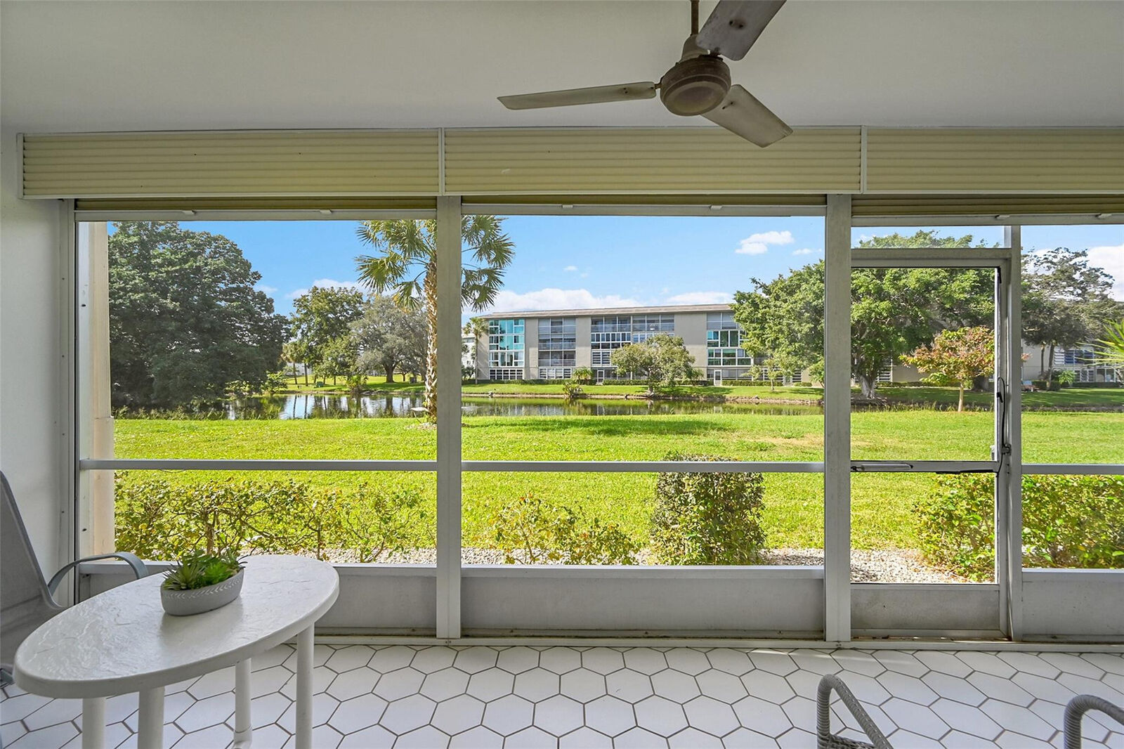 Property Photo:  3101 Portofino Point D1  FL 33066 