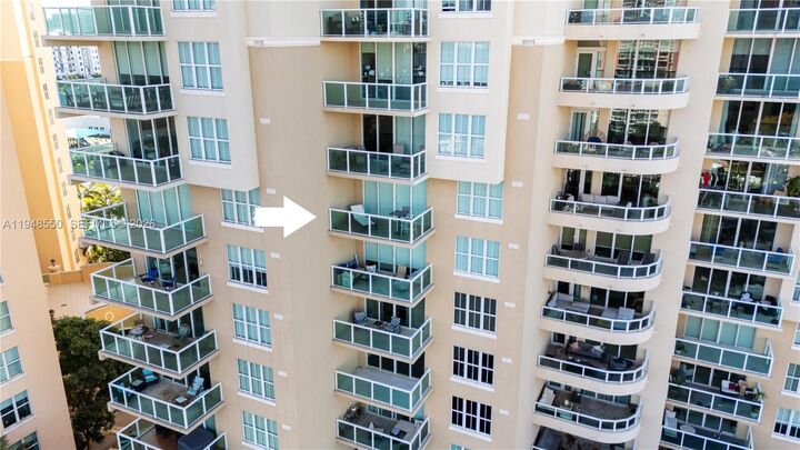 Property Photo:  3340 NE 190th St 908  FL 33180 