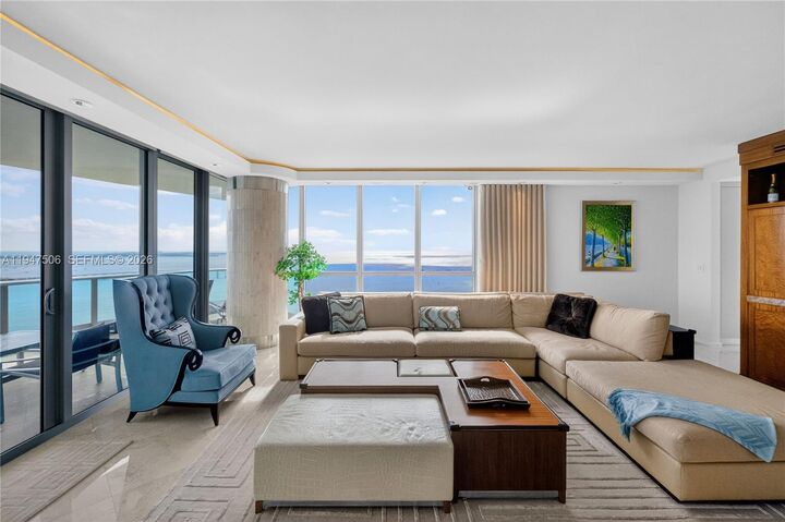 Property Photo:  1331 Brickell Bay Dr 3811  FL 33131 