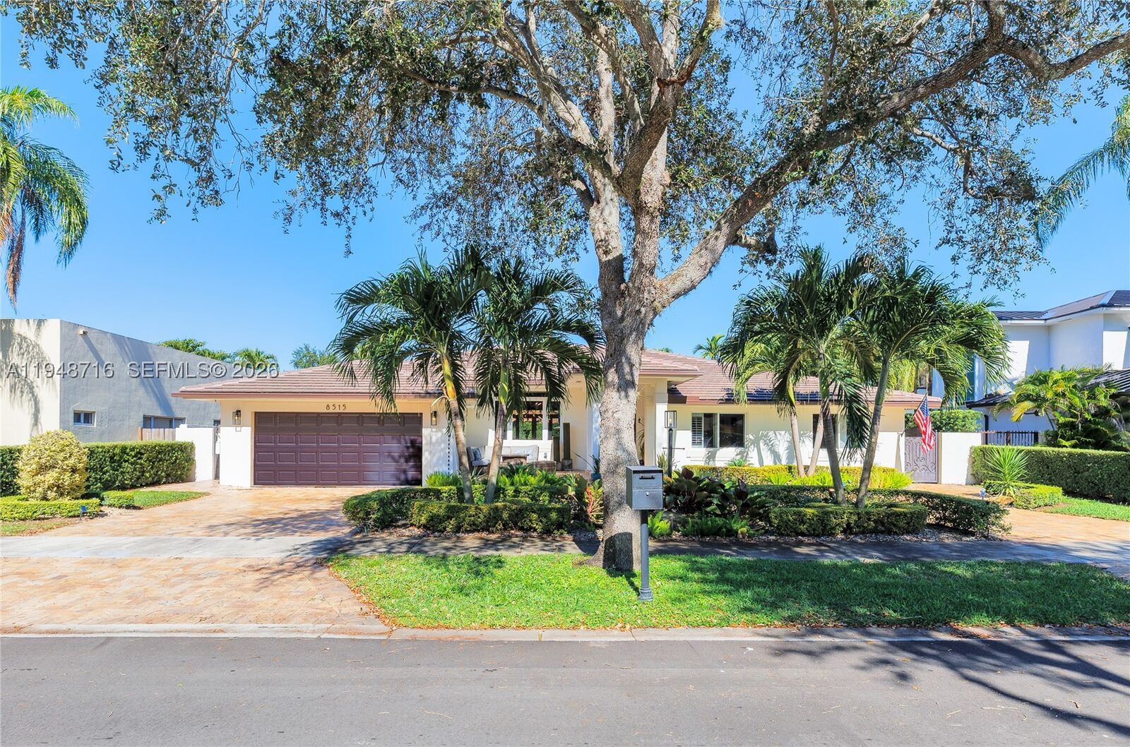 Property Photo: 8515 NW 168th Ter FL 33016