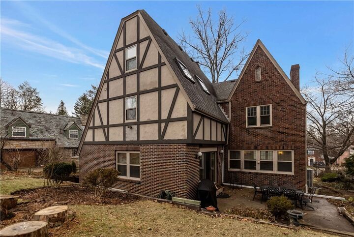 Property Photo: 1355 Washington Rd PA 15228