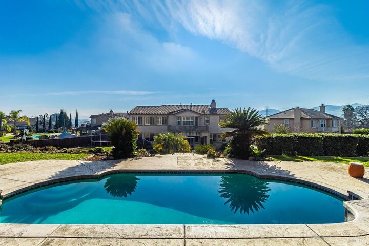 Property Photo:  5242 Deer Ridge Court  CA 94534 