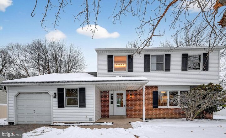 Property Photo: 1173 Independence Way PA 19440