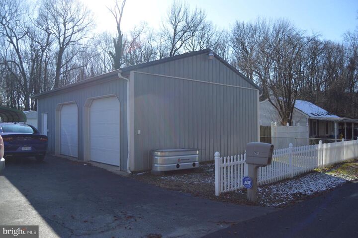 Property Photo: 207 Werner Road MD 21226
